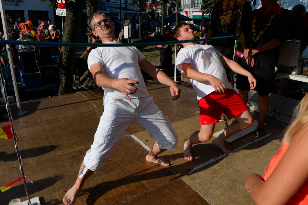 ../Images/Zomercarnaval Noordwijkerhout 290.jpg